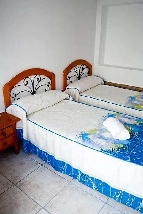 Guest house Hostal Los Bateles Conil De La Frontera